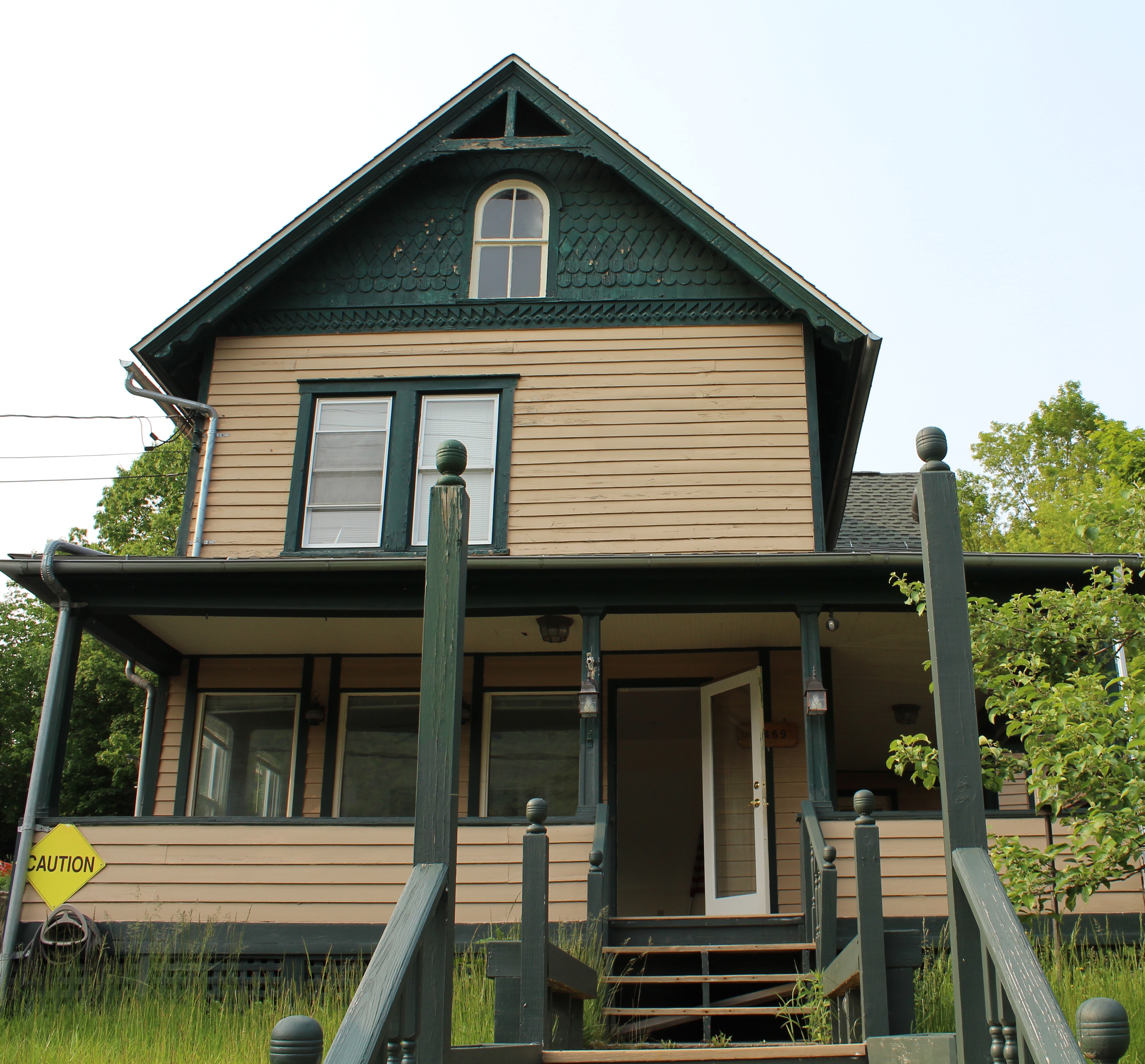 Exterior 1
